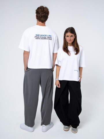 BAYSIDE BOUND Oversized shirt 'THE CORE UNISEX BOXY TEE' in Wit