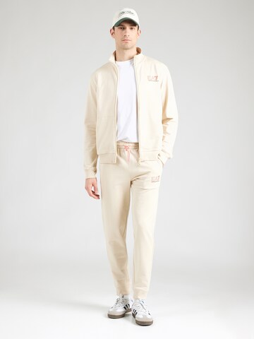 EA7 Emporio Armani Juoksupuku värissä beige