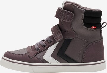 Hummel Sneakers in Brown