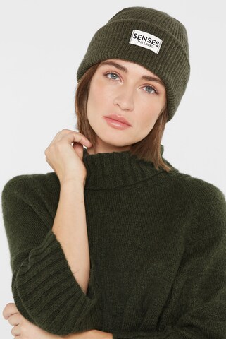 SENSES.THE LABEL Beanie in Green: front