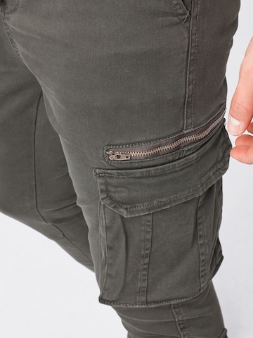 Slimfit Pantaloni cargo 'ASKERNCHARC' di BRAVE SOUL in grigio