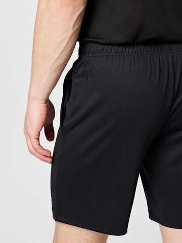 4F Regular Workout Pants in Black