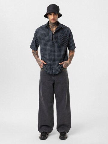 Loosefit Jean 'Nico' Dandalo en gris