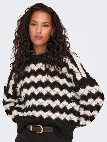 Pull-over 'LULU' ONLY en noir : devant