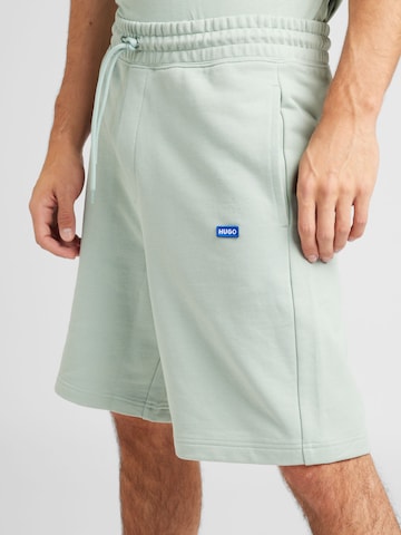 HUGO Regular Shorts 'Nasensio' in Grün