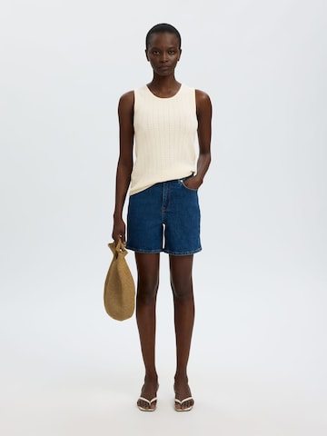 SELECTED - Top de punto en blanco