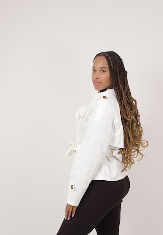 Elara Between-season jacket in White