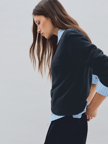 Bershka Sweater in Blue