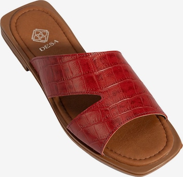 Mule Desa en rouge : devant