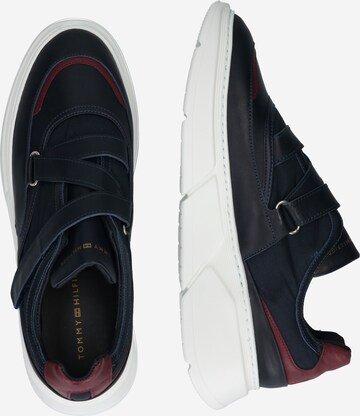 Sneaker low de la TOMMY HILFIGER pe albastru