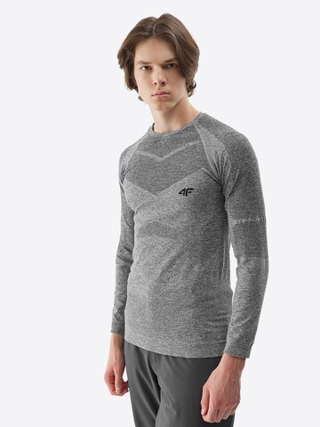 T-Shirt fonctionnel 4F en gris : devant