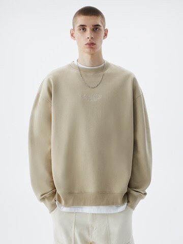 Pull&Bear Sweatshirt in Beige: front