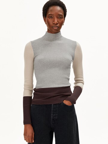 ARMEDANGELS Sweater 'ALAANIA PATCH' in Mixed colours: front