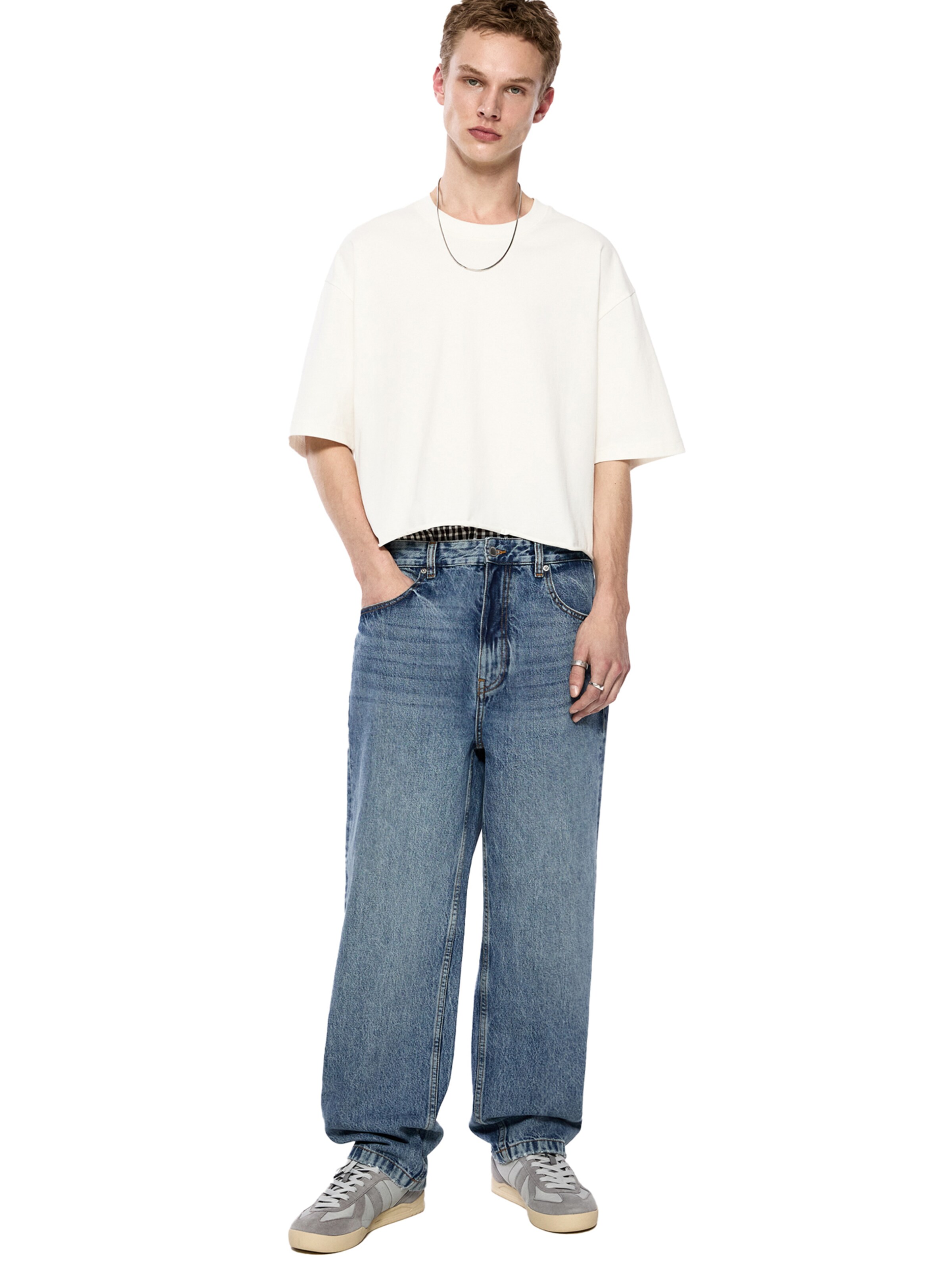 Pull&Bear Loosefit Farkut värissä sininen