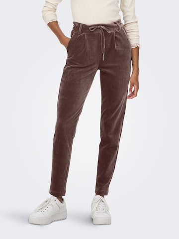 Tapered Pantaloni con pieghe 'ONLPoptrasch-Ping Pong' di ONLY in marrone: frontale