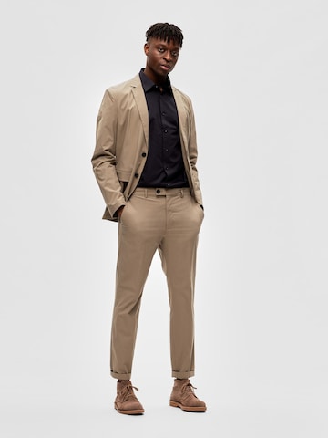 Coupe slim Pantalon 'Fremont' SELECTED HOMME en gris