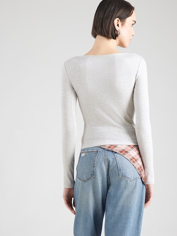 HOLLISTER Tričko - Sivá