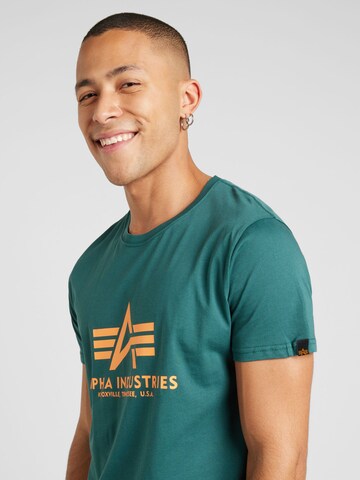 ALPHA INDUSTRIES T-Shirt in Grün