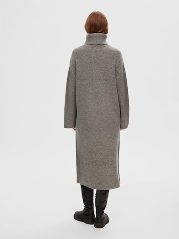 SELECTED FEMME Knitted dress in Grey