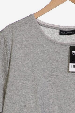 PEAK PERFORMANCE T-Shirt XL in Grau