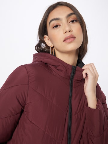 Noisy may Winter coat 'Dalcon' in Red