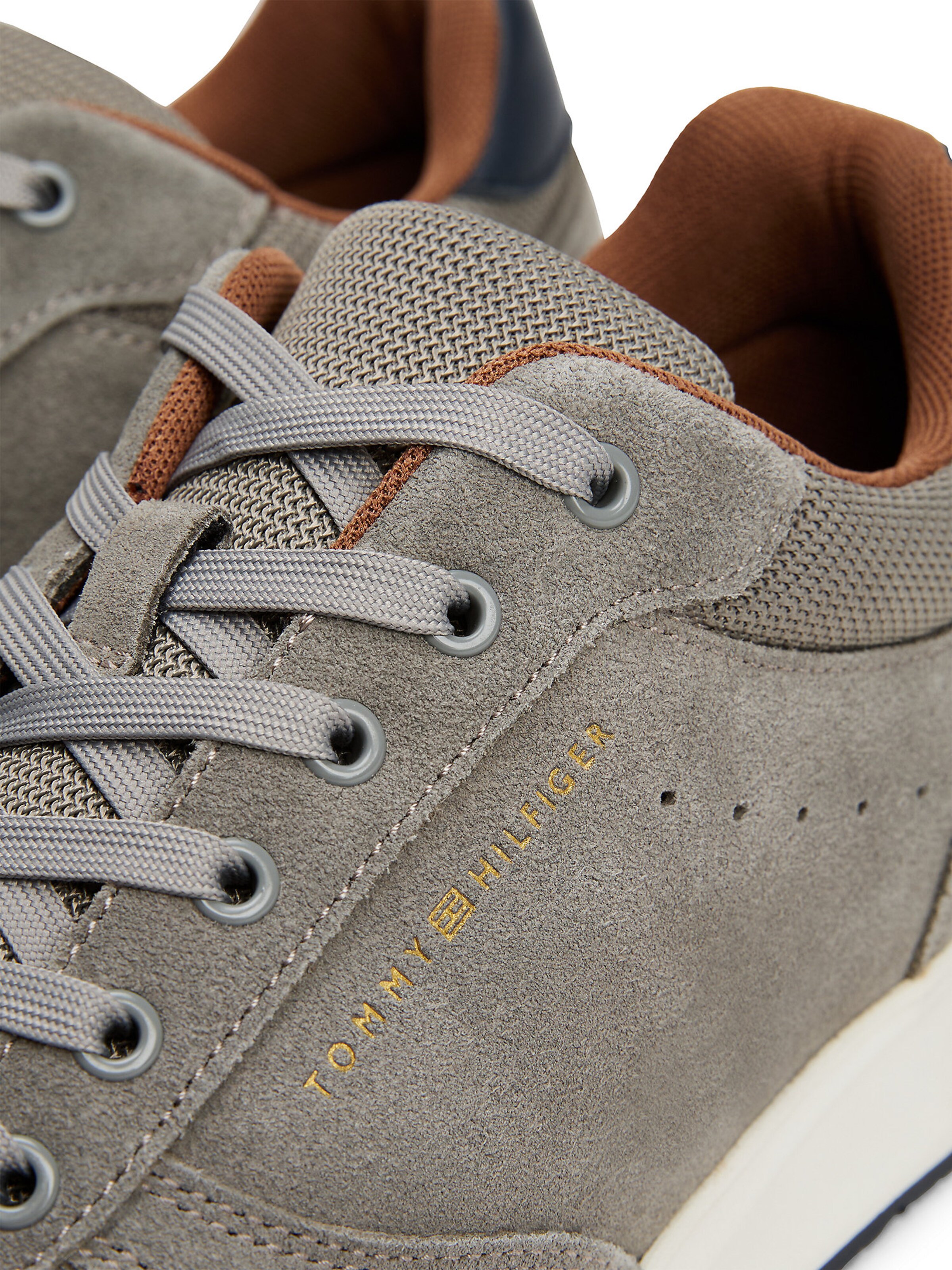 Baskets basses TOMMY HILFIGER en gris