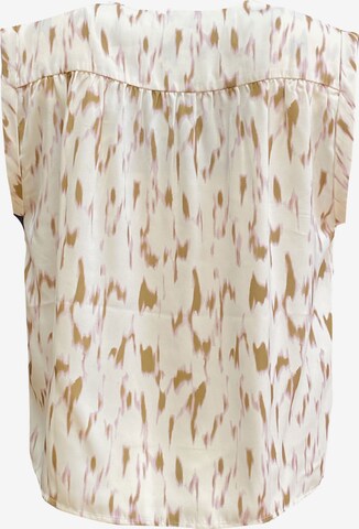 Le Temps Des Cerises Shirt in Beige