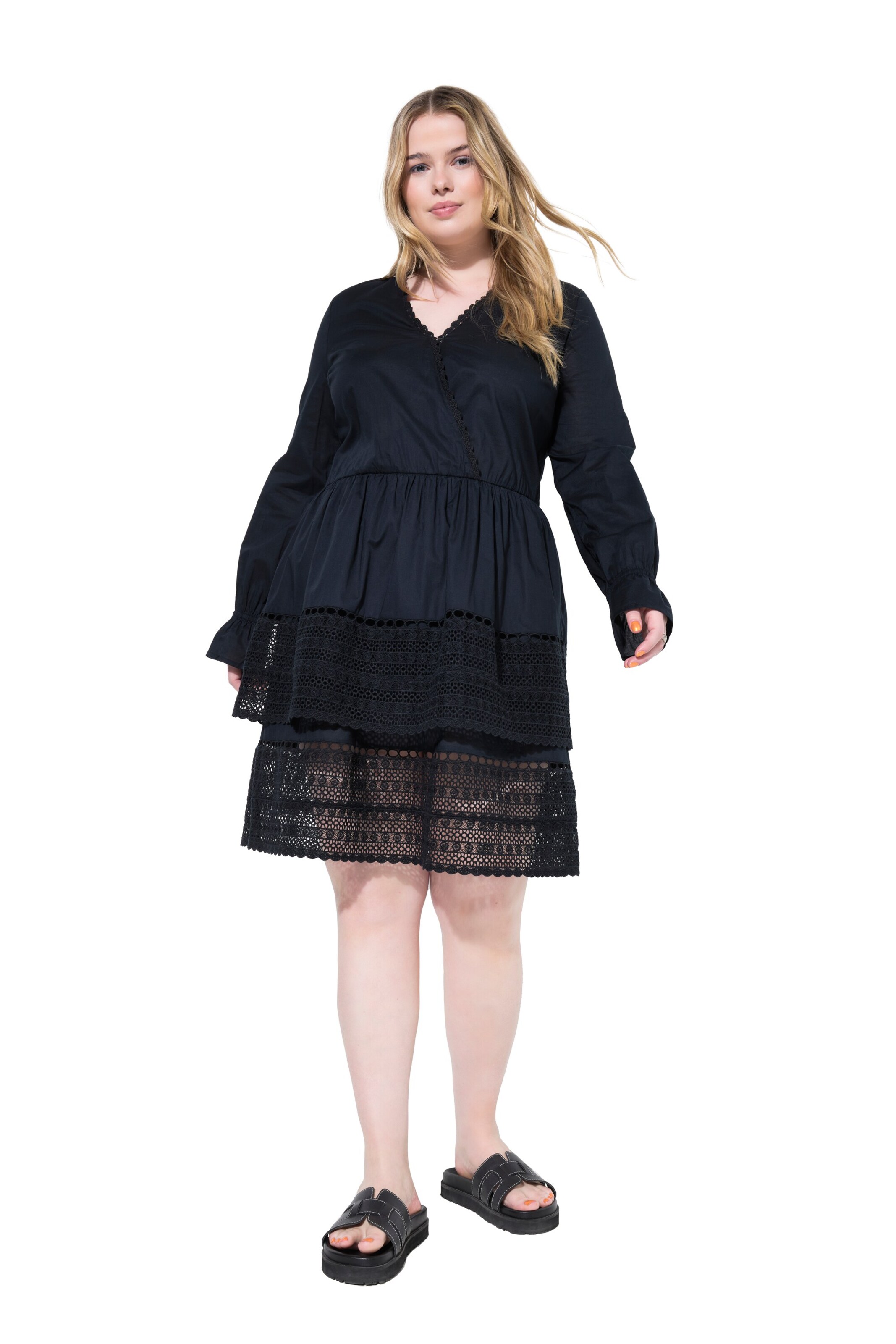 Studio Untold Kleid in Schwarz: Vorderseite