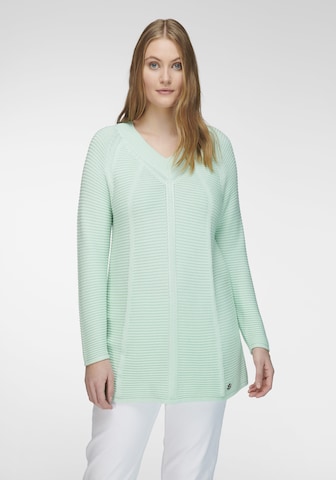 Anna Aura Sweater in Green: front