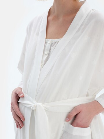 Robe de chambre Dagi en blanc