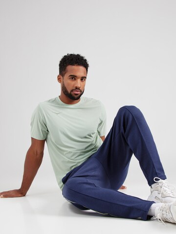 Maglia funzionale 'AIROLITE' di HOKA in verde