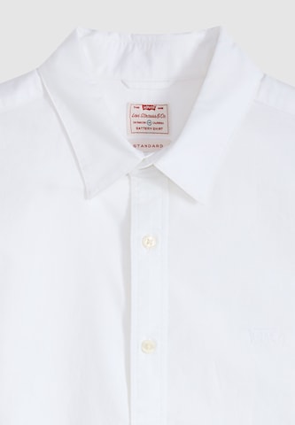 LEVI'S ® Regular fit Button Up Shirt 'Battery Housemark' in White