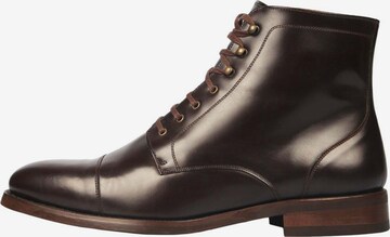 Scalpers Boots med snörning 'Terry' i brun: framsida