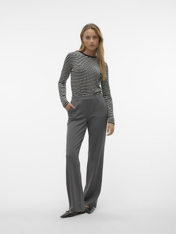 VERO MODA Regular Trousers 'Maya' in Grey