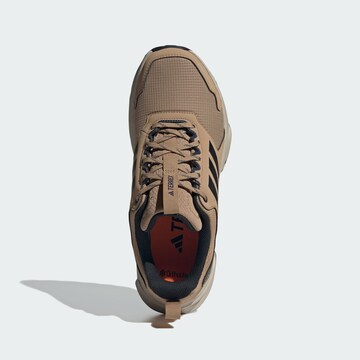 Chaussure basse 'Tracefinder 2' ADIDAS TERREX en marron