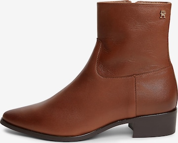 Bottines TOMMY HILFIGER en marron : devant
