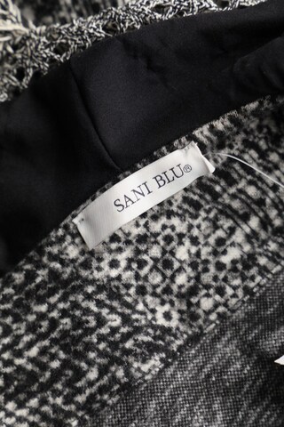 Sani Blu Sweater & Cardigan in S in Black