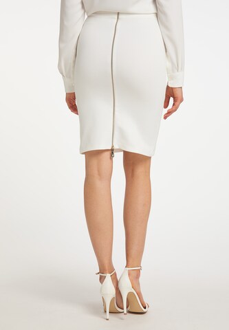 faina Skirt in White