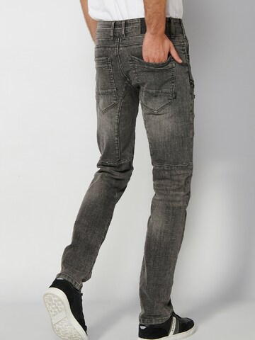 KOROSHI Regular Cargo Jeans in Black