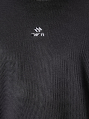 Tommy LifeTehnička sportska majica 'T-Shirts' - crna boja