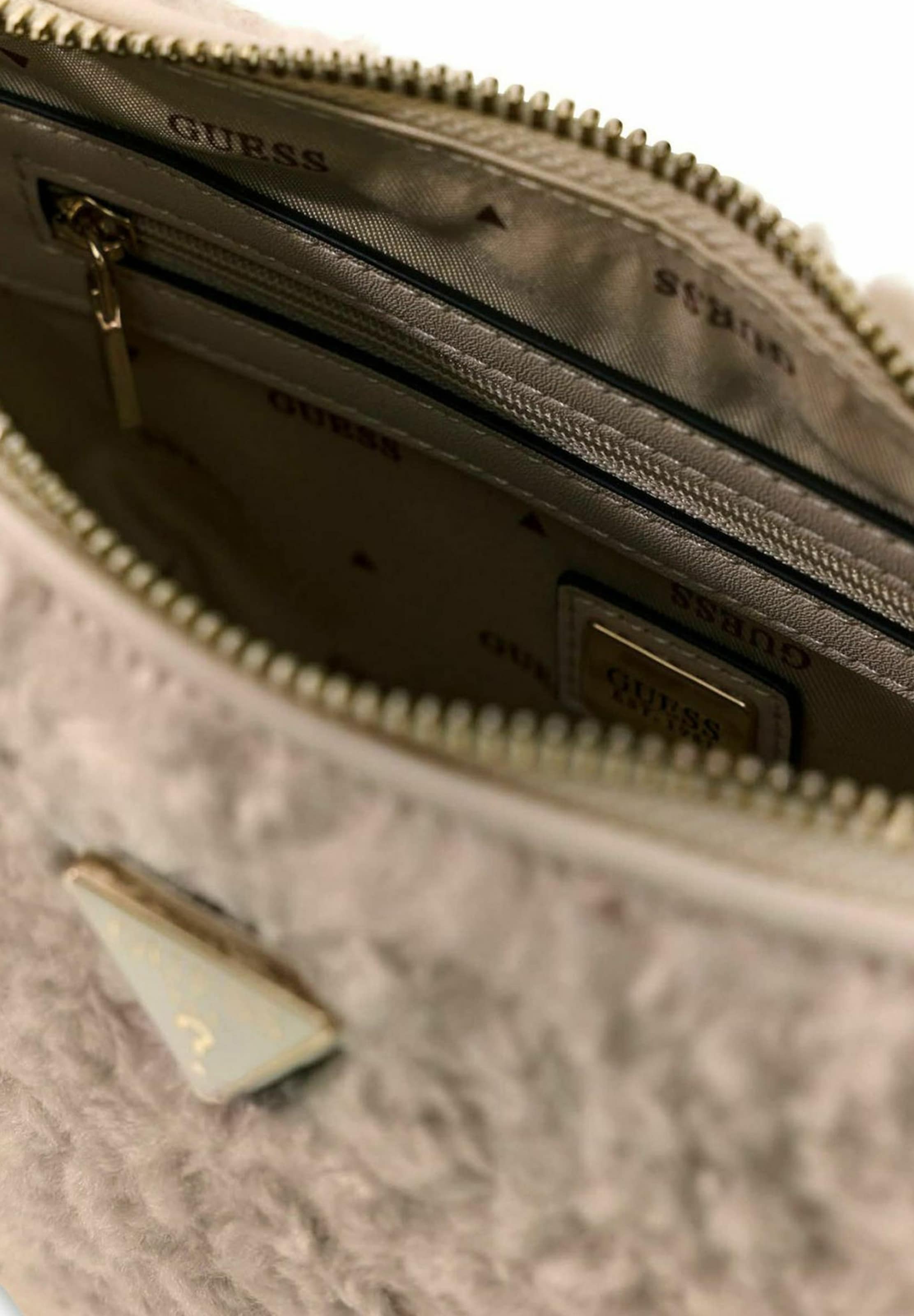 GUESS Schultertasche 'KATIE' in Beige