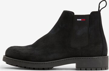 Tommy Jeans Chelsea Boots in Black: front