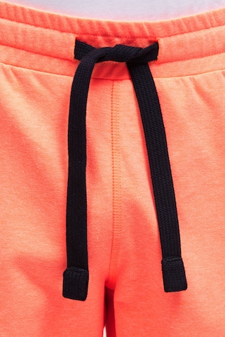 CAMP DAVID Regular Basic Sweatshorts mit Label Print in Orange