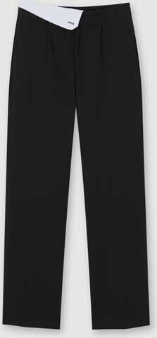 Pull&Bear Wide leg Pleat-Front Pants in Black: front