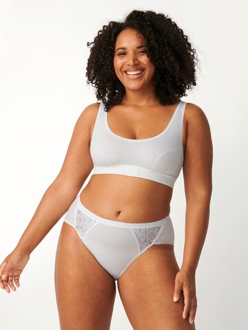 SLOGGI Slip ' Chic ' in Wit: voorkant