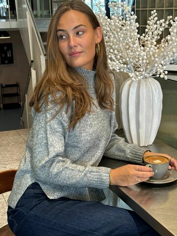 Pull-over ' Emma Knit ' TEESHOPPEN en gris