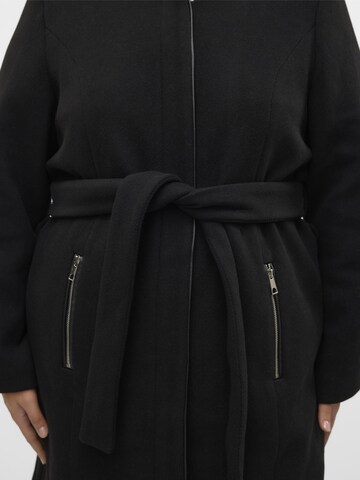 Vero Moda Curve Wintermantel 'VMCLassbessy' in Zwart