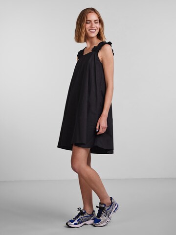 PIECES Kleid 'Lori' in Schwarz