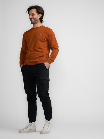 Petrol Industries Sweatshirt 'Unalakleet' in Braun: Vorderseite