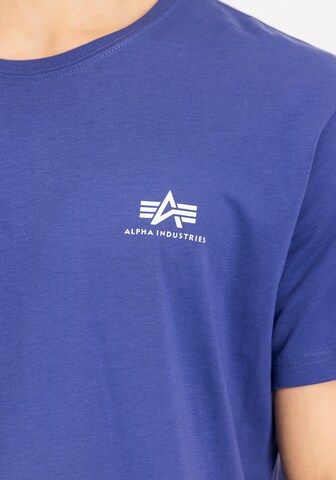 ALPHA INDUSTRIES Футболка в Лиловый